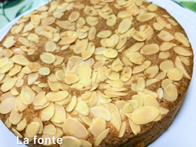 ドルチェ　ポレンタのケーキ　アーモンド風味